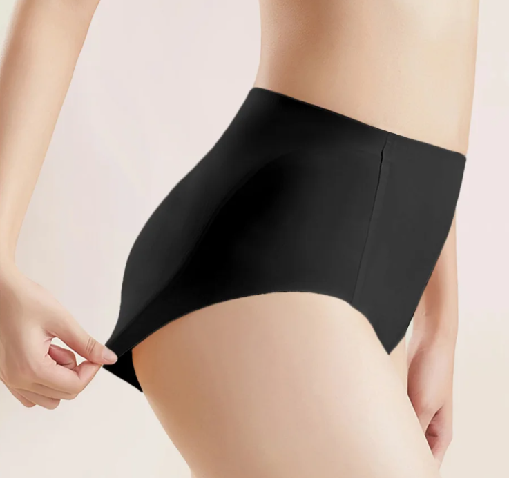 Panty ligera con acolchado moldeador