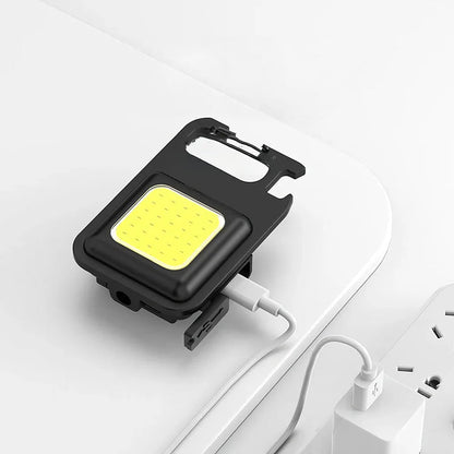 FlashLight | Linterna LED mini multifuncional recargable por USB